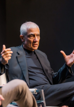 Vinod Khosla predicts AI doctors could be here sooner than you think